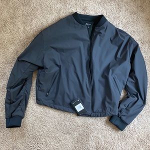 NWT Women’s Nike Aerolayer Jacket